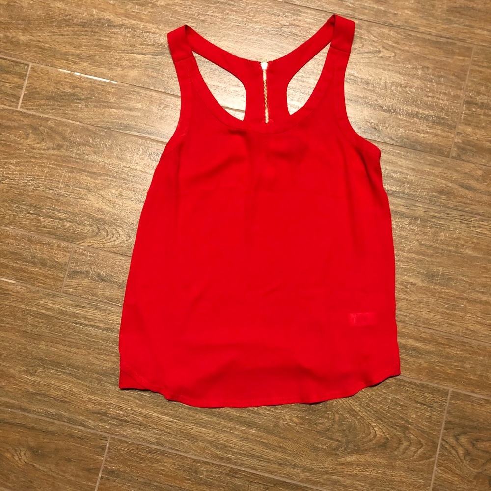 ❌ SOLD ❌Red express top